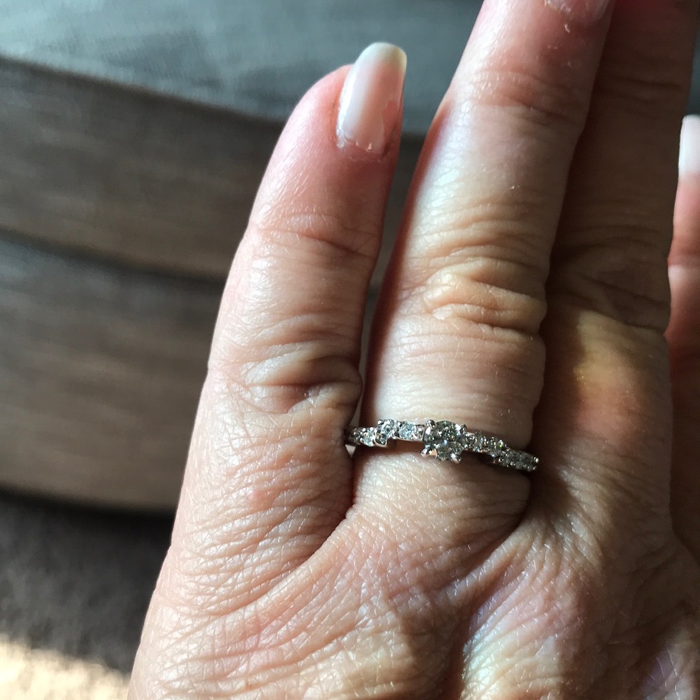 Diamond ring